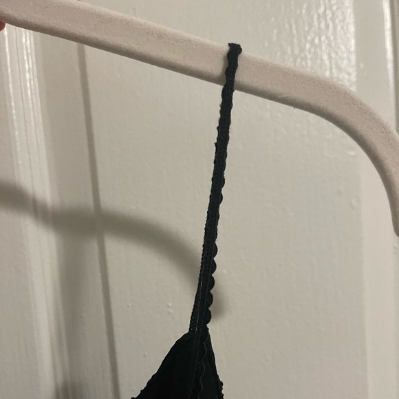 5/$20 Women's Large Black lace tank top blouse - Picture 5 of 5